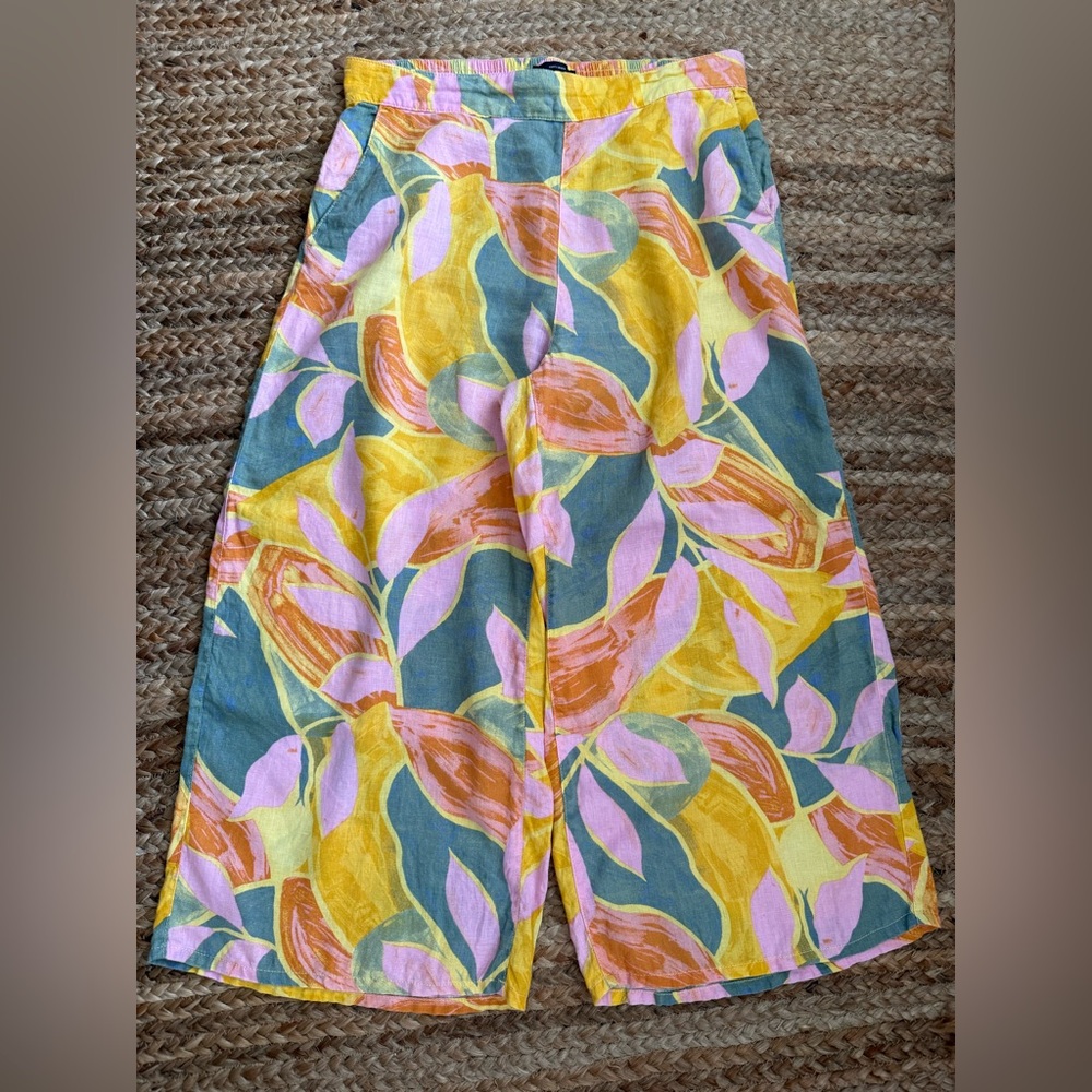 Tahari Large 100% Linen Pink & Green Tropical Floral Wide Leg Cropped Pants